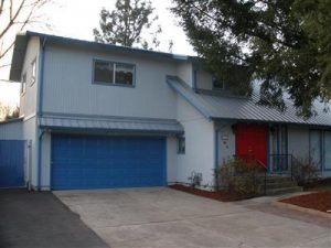 1080 Edwina Ave, Central Point