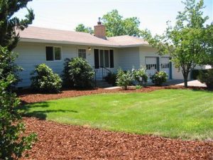 1724 Hybiscus Street Medford